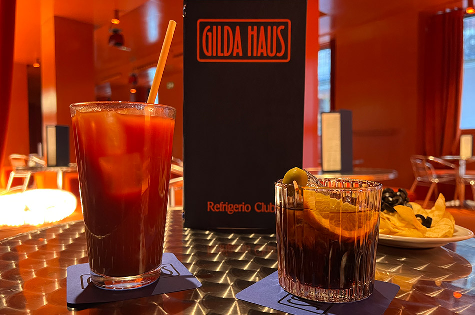 Gilda Haus Aperitivo Festivo En La Calle San Mateo