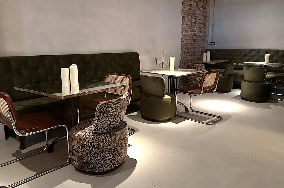 Persimmons Madrid Persimmons Madrid