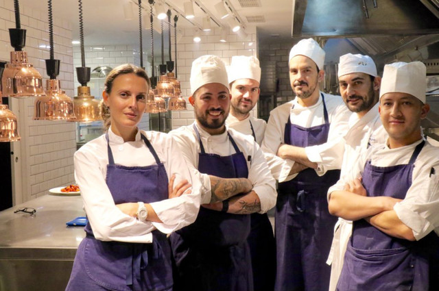 La chef Begoña Fraire y su equipo El equipo de Begoña Fraire