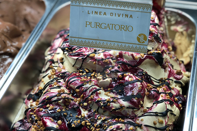 La Commedia La Commedia