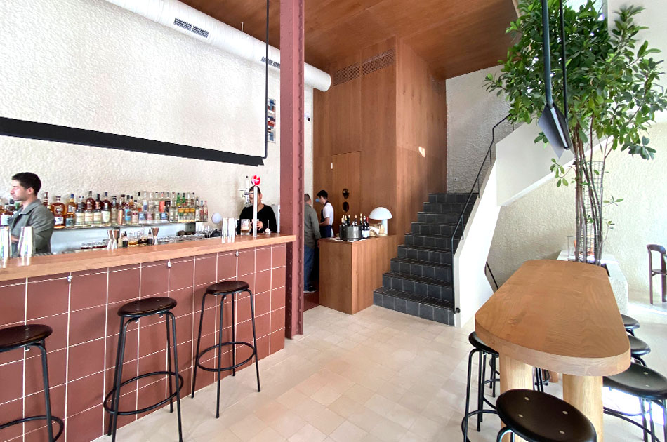 Llama Inn restaurante local