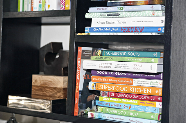 Libros Beatriz Larrea Estantería libros superfood Beatriz Larrea Juices vegan