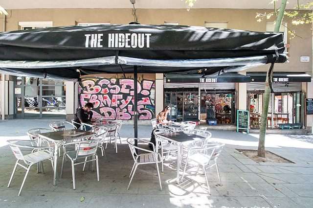 La terraza del vermut Hideout en Barcelona La terraza del vermut Hideout en Barcelona